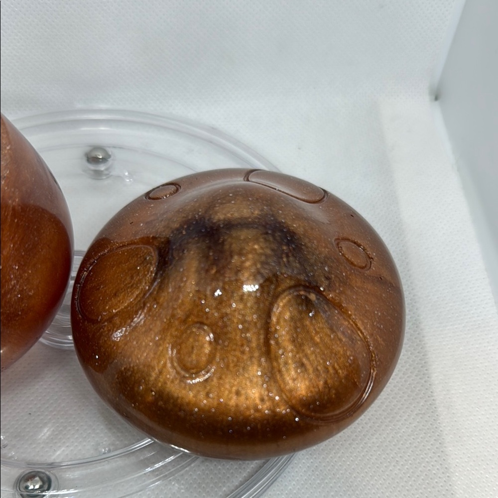 Shimmering Brown Resin Mushroom jar - Picture 4 of 9